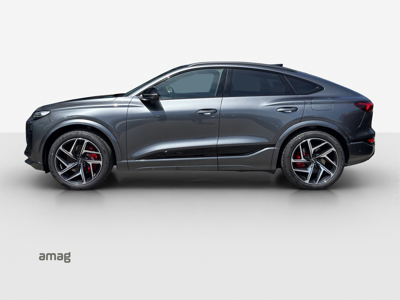 AUDI Q6 Sportback e-tron quattro-image-1