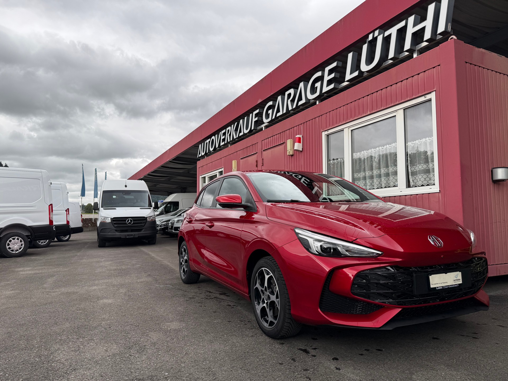 MG 3 1.5 Hybrid Luxury Aut.-image-0