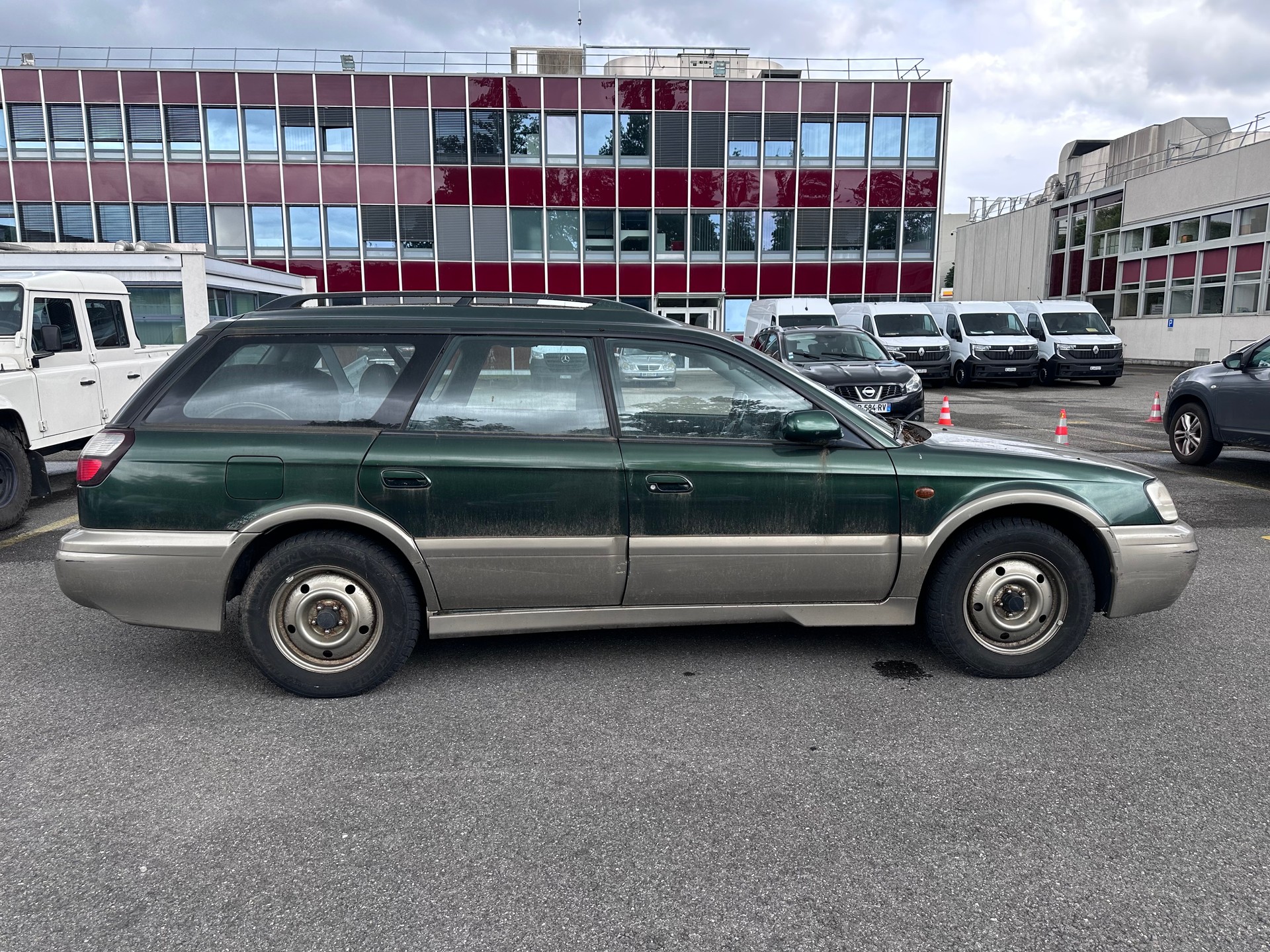 SUBARU Legacy 2.5 Outback-image-4