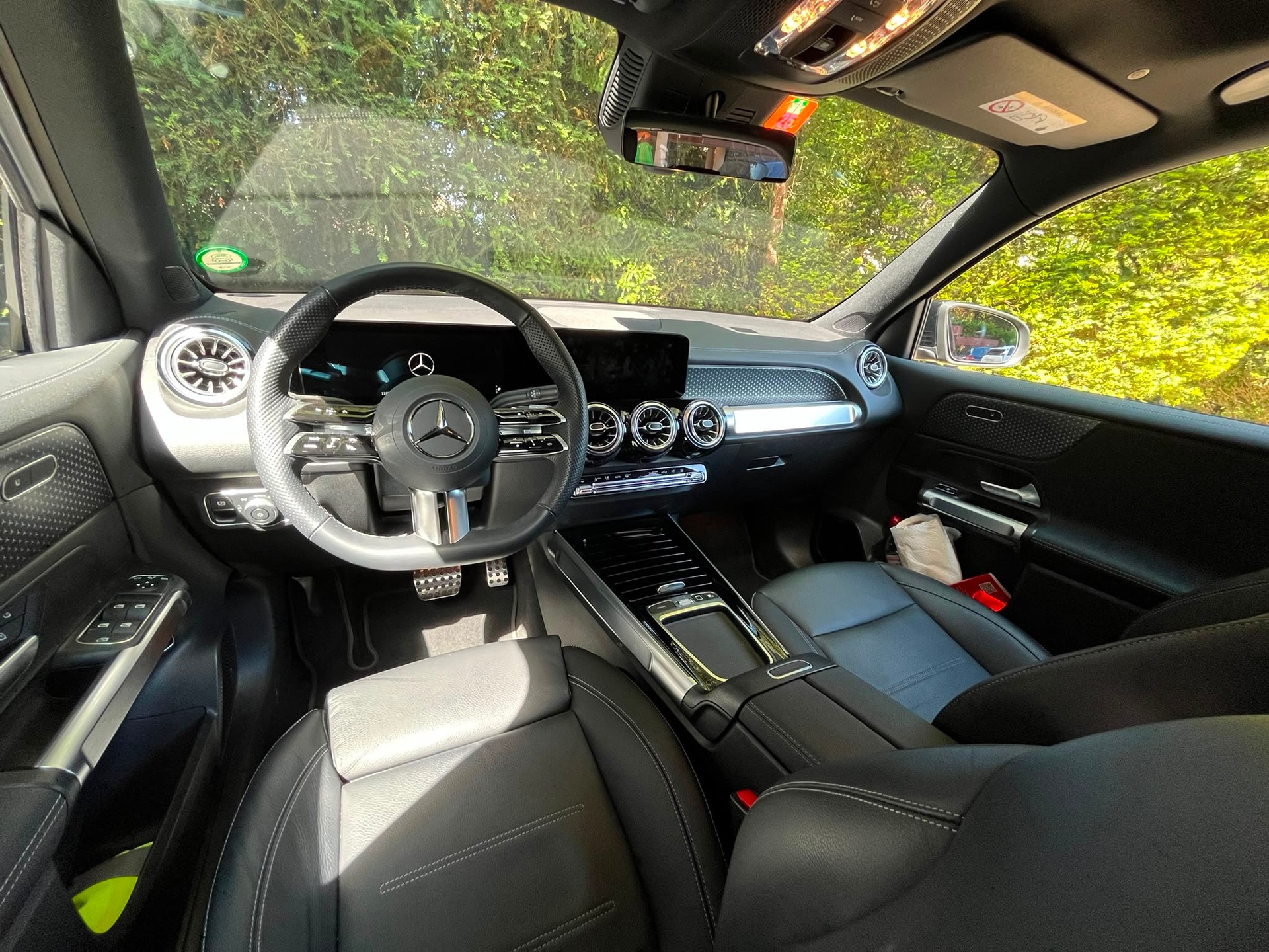 MERCEDES-BENZ EQB 250+ AMG Line-image-4