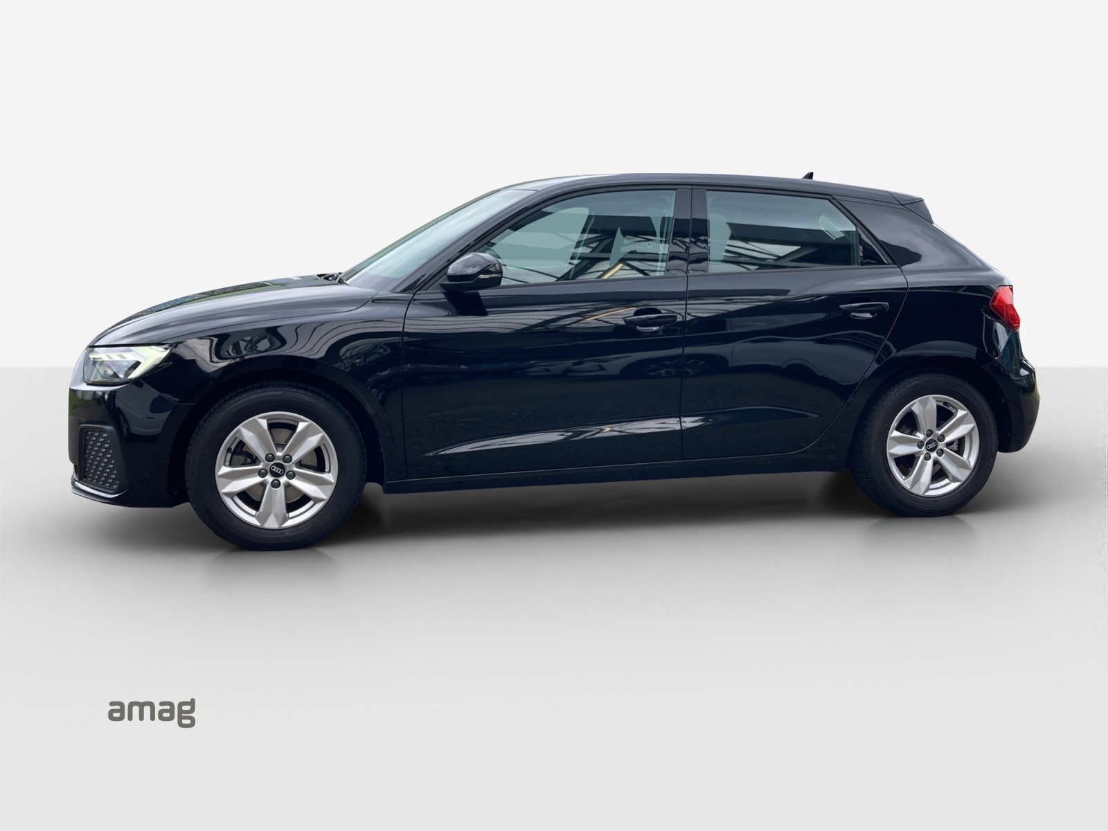 AUDI A1 Sportback 30 TFSI Attraction S-tronic-image-1