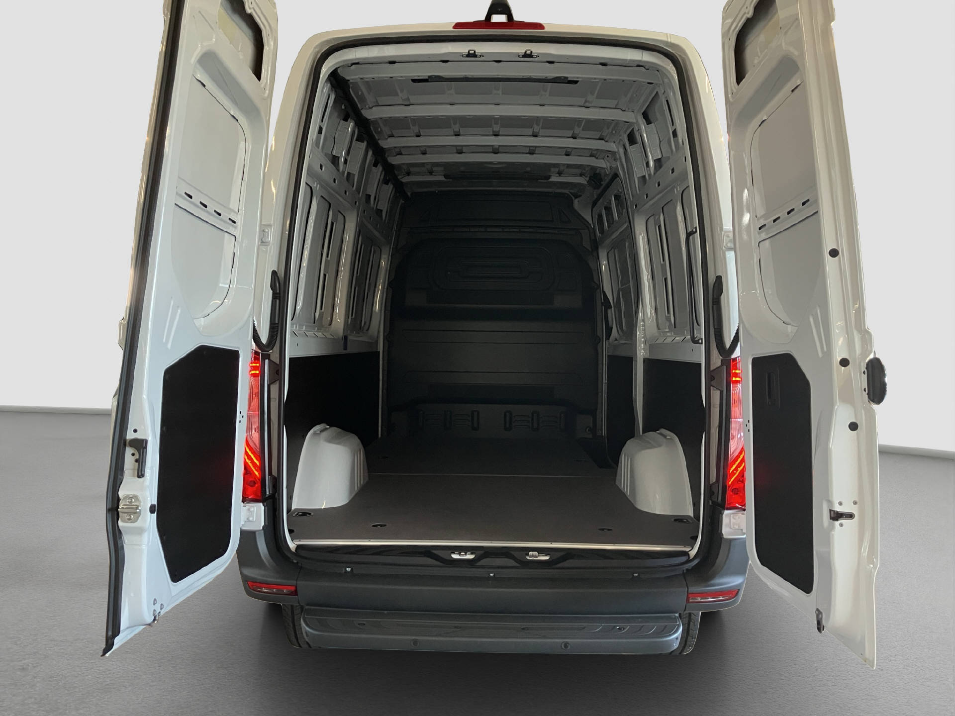 MERCEDES-BENZ Sprinter 319 CDI PRO KA Worker-image-14