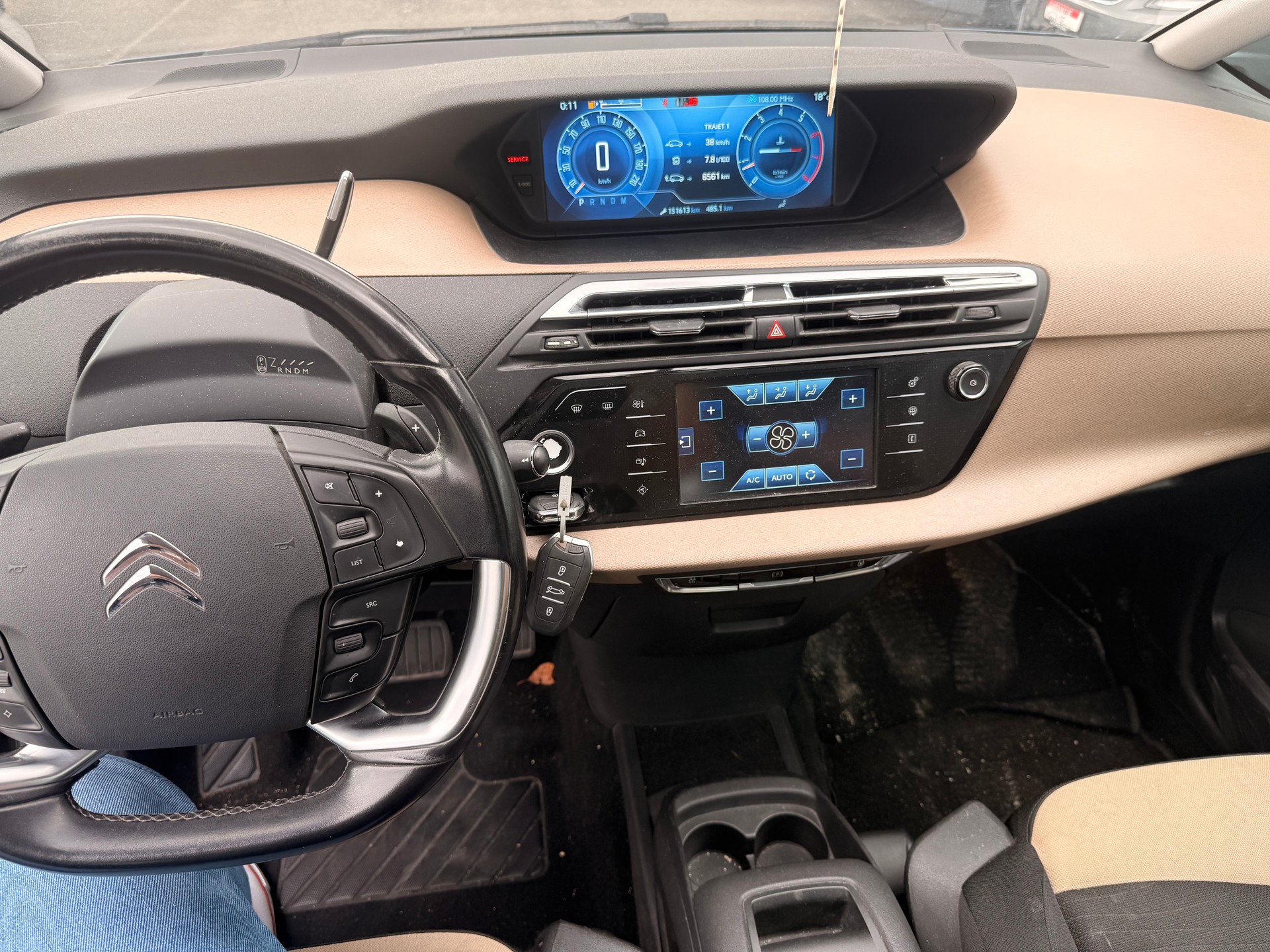 CITROEN Grand C4 Picasso 1.6i 16V e-THP Intensive-image-10