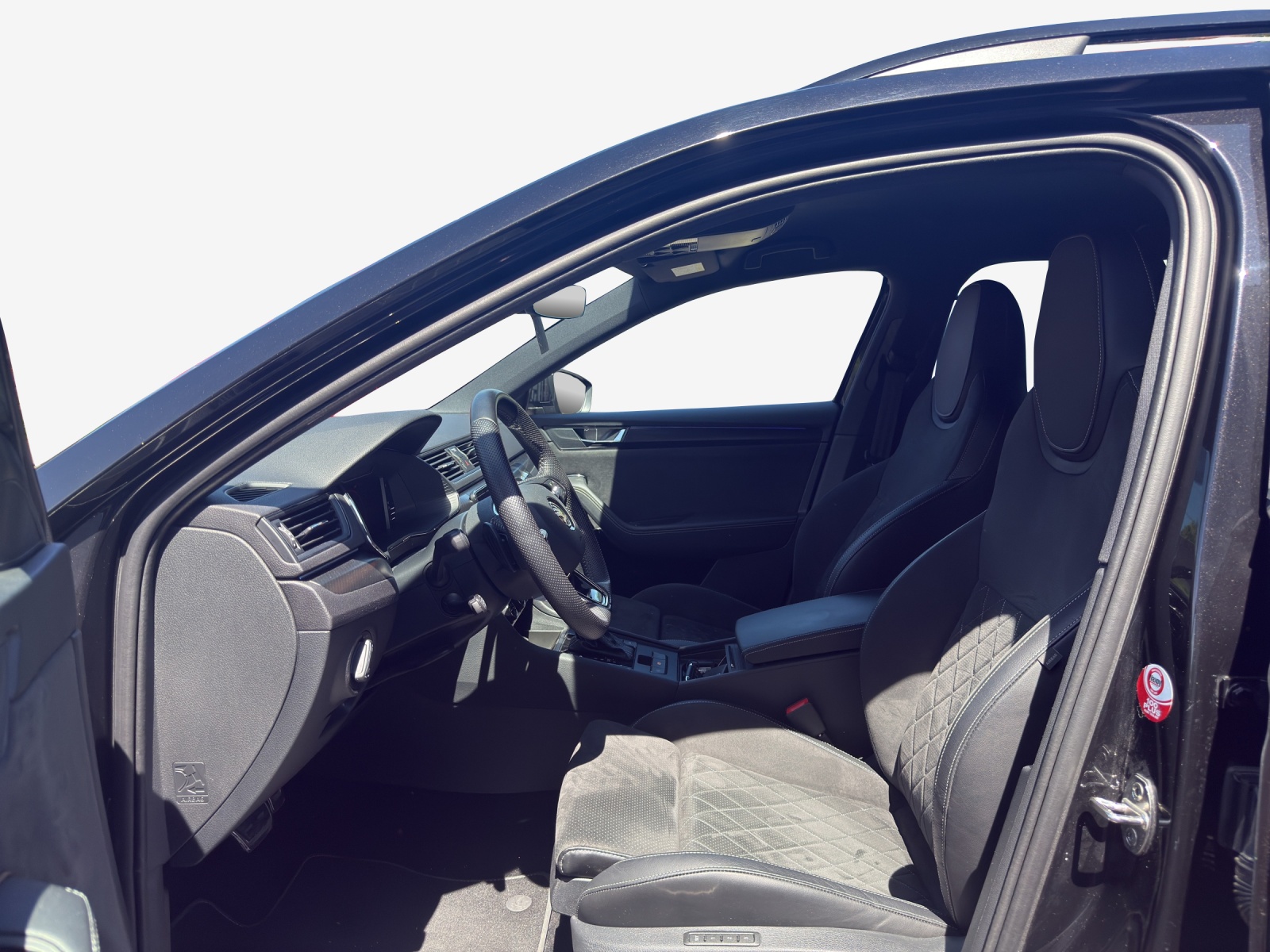 SKODA Superb Combi 2.0 TDi SportLine 4x4 DSG-image-8