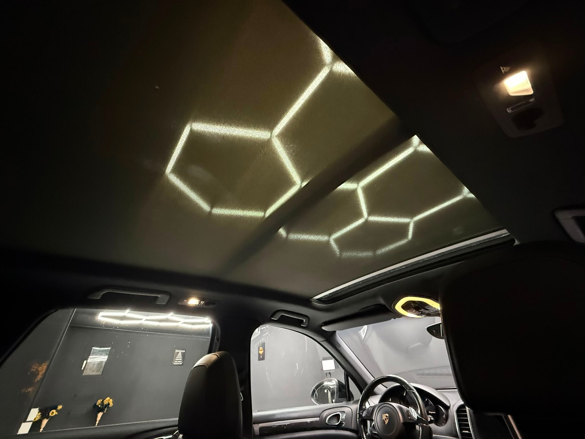PORSCHE Cayenne Diesel-image-14