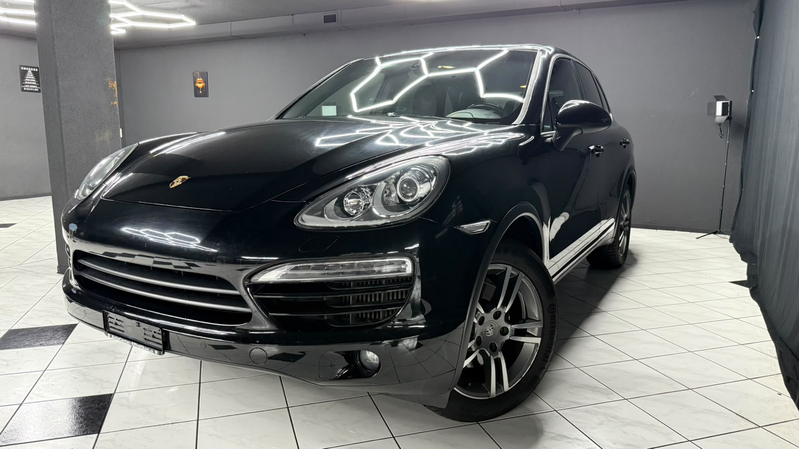 PORSCHE Cayenne Diesel-image-1