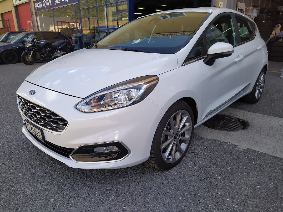 FORD 1.0 EcoB Vignale-image-3