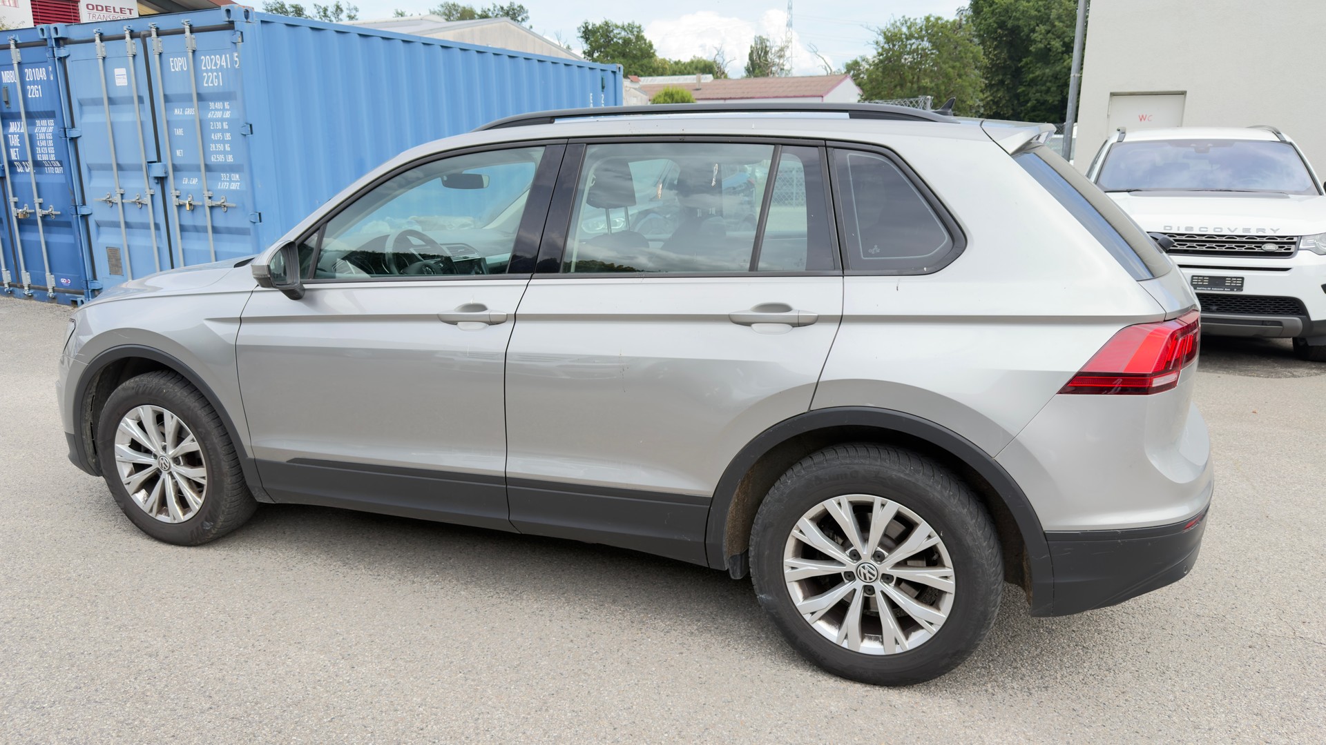 VW Tiguan 2.0 TDI SCR Comfortline 4Motion-image-6