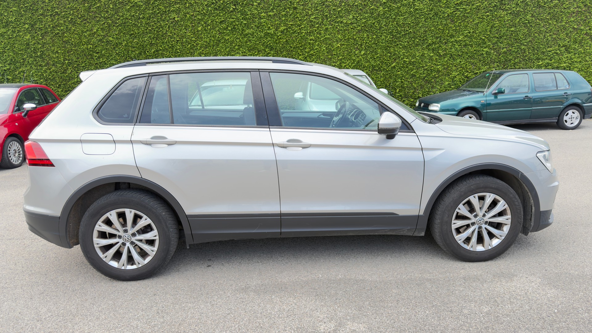 VW Tiguan 2.0 TDI SCR Comfortline 4Motion-image-4