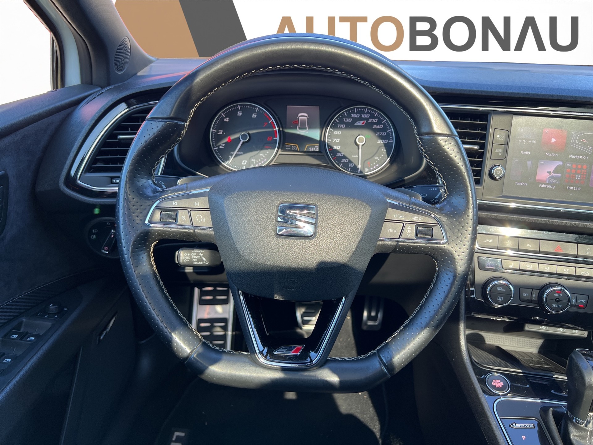 SEAT Leon ST 2.0 TSI 300 Cupra 4Drive DSG Schiebedach-image-17