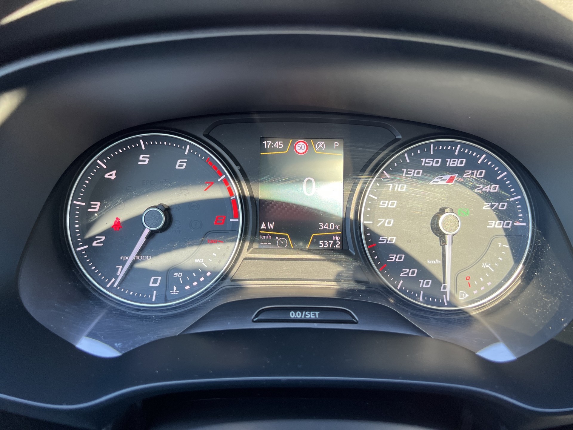 SEAT Leon ST 2.0 TSI 300 Cupra 4Drive DSG Schiebedach-image-18