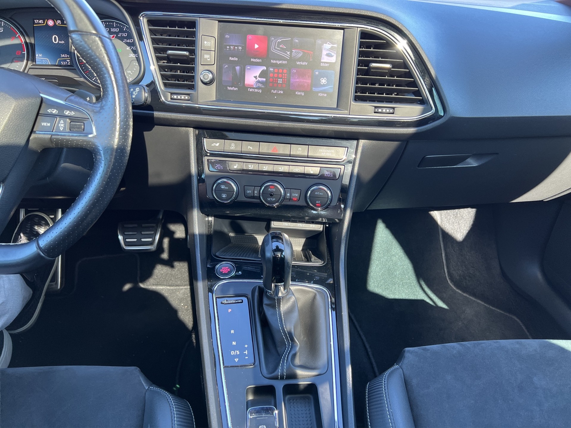 SEAT Leon ST 2.0 TSI 300 Cupra 4Drive DSG Schiebedach-image-19