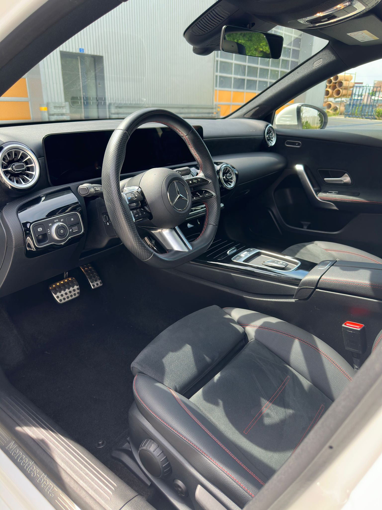MERCEDES-BENZ A 180 AMG Line 7G-DCT ¦ Mild-Hybrid Benzin/Elektro ¦ Ambientebeleuchtung-image-7