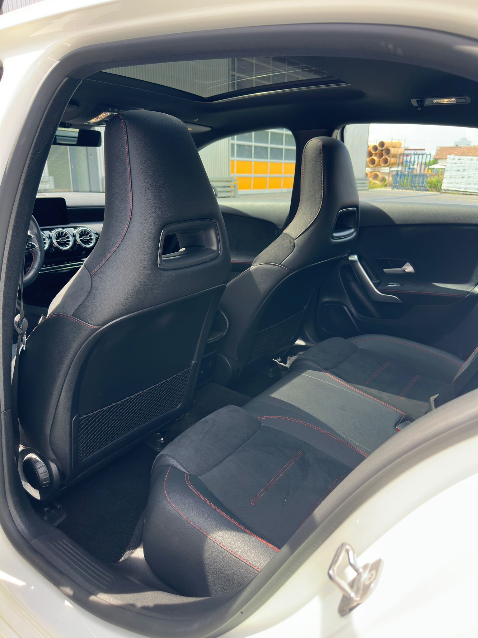 MERCEDES-BENZ A 180 AMG Line 7G-DCT ¦ Mild-Hybrid Benzin/Elektro ¦ Ambientebeleuchtung-image-8