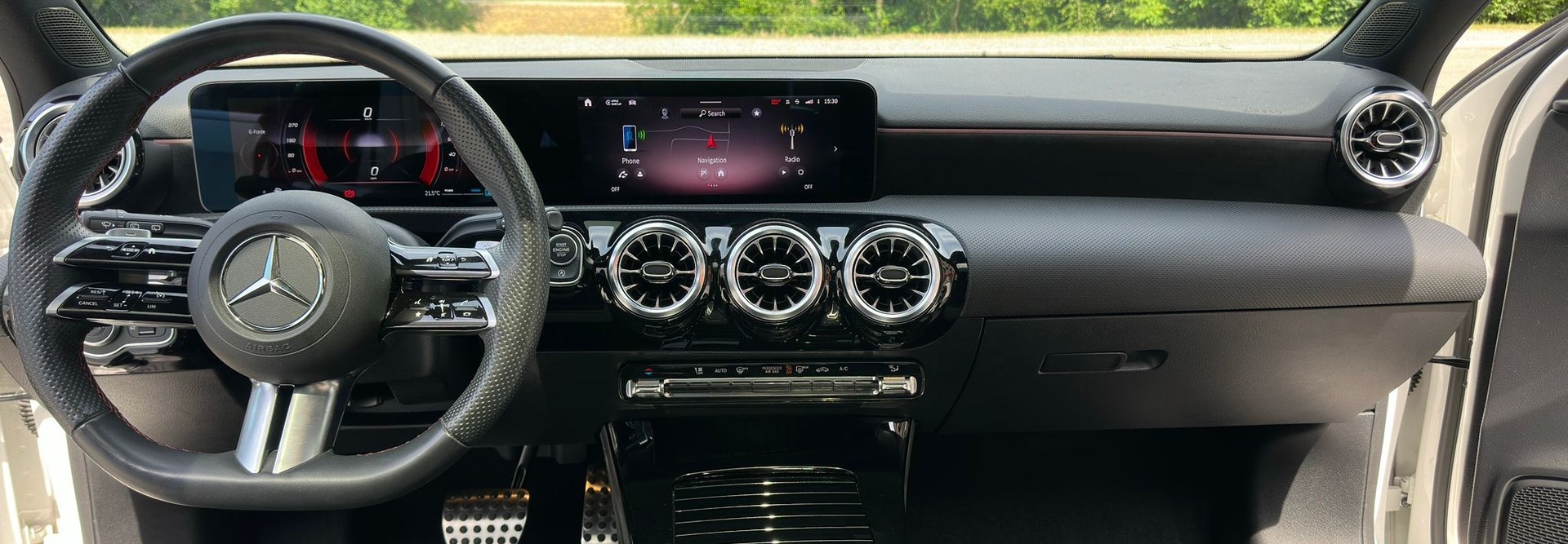 MERCEDES-BENZ A 180 AMG Line 7G-DCT ¦ Mild-Hybrid Benzin/Elektro ¦ Ambientebeleuchtung-image-6