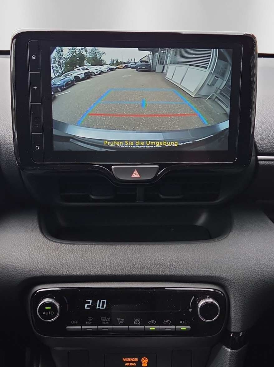 TOYOTA Yaris 1.5 Comfort e-CVT-image-14