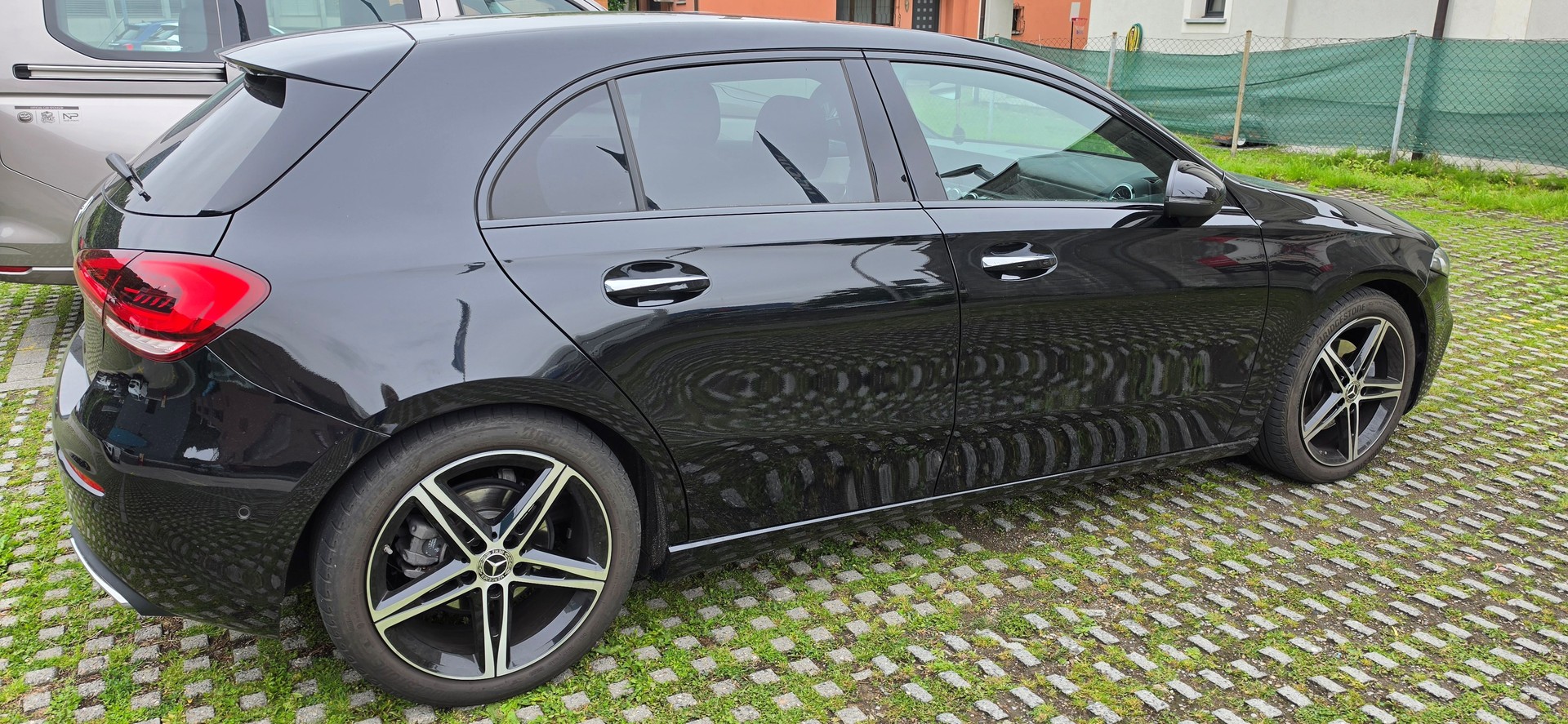 MERCEDES-BENZ A 200 AMG Line 4m-image-0