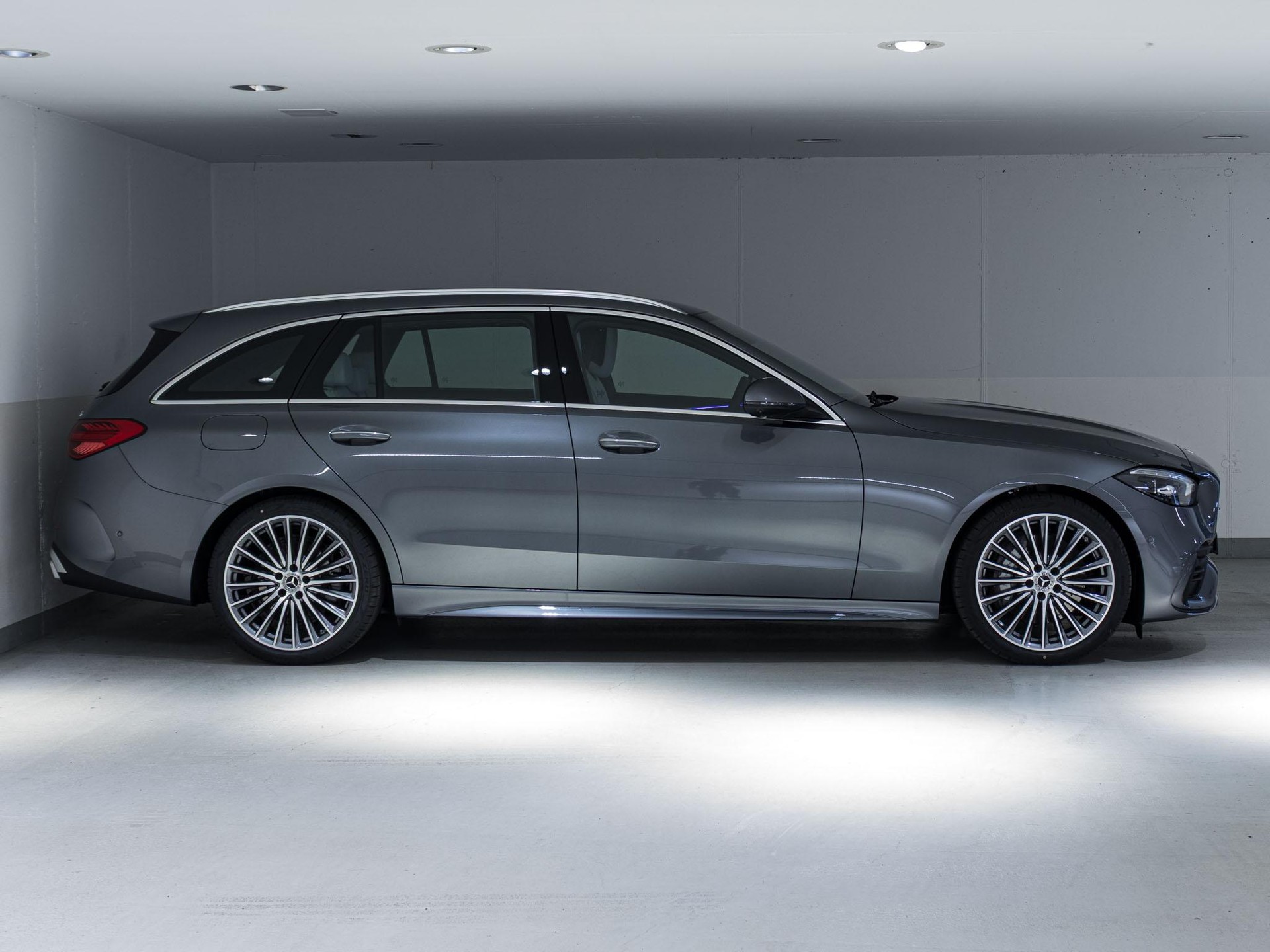 MERCEDES-BENZ C 200 4MATIC T-Modell-image-1