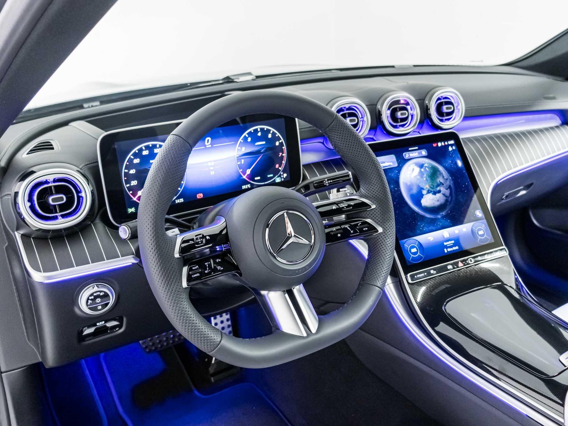 MERCEDES-BENZ C 200 4MATIC T-Modell-image-9