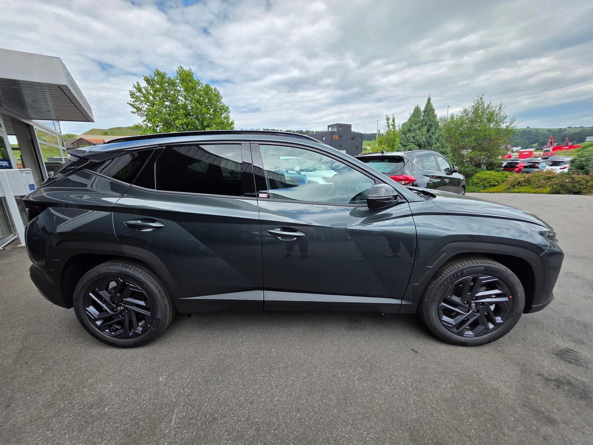 HYUNDAI Tucson 1.6 TGDi HEV 4WD Origo Black Line-image-8