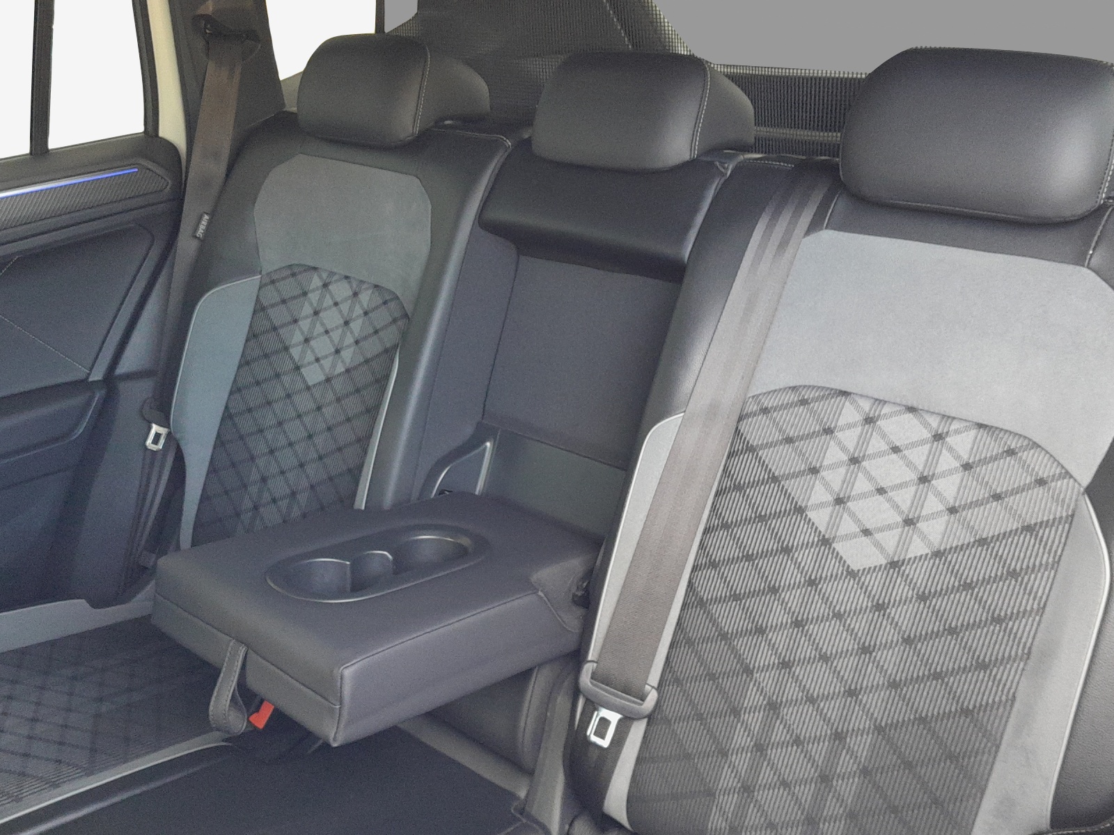 VW Tiguan Allspace 2.0 TDI SCR R-Line 4Motion DSG-image-11