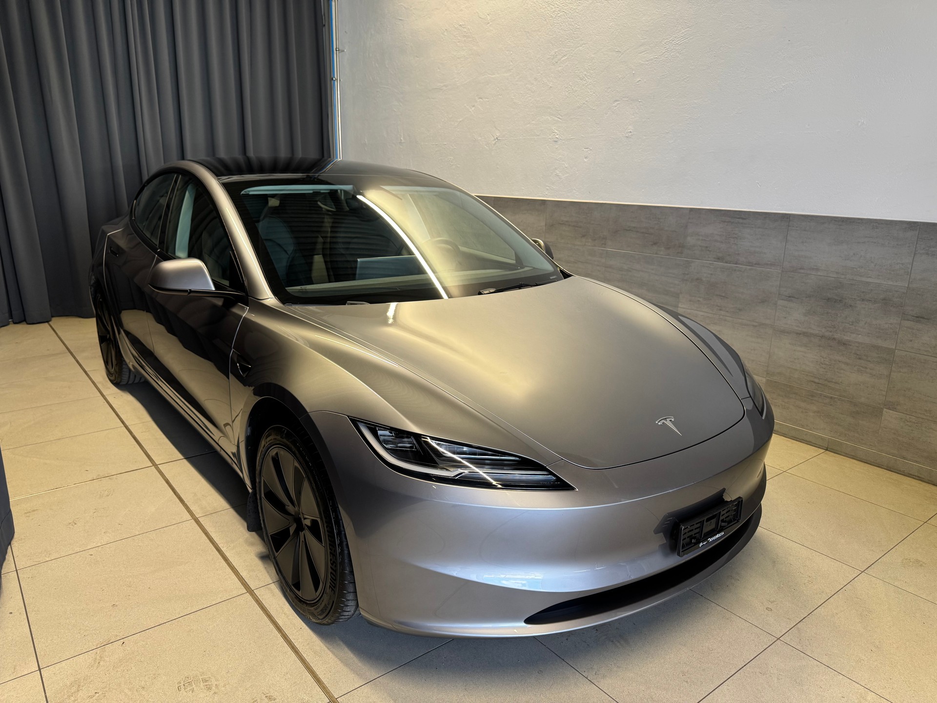 TESLA Model 3 RWD-image-0