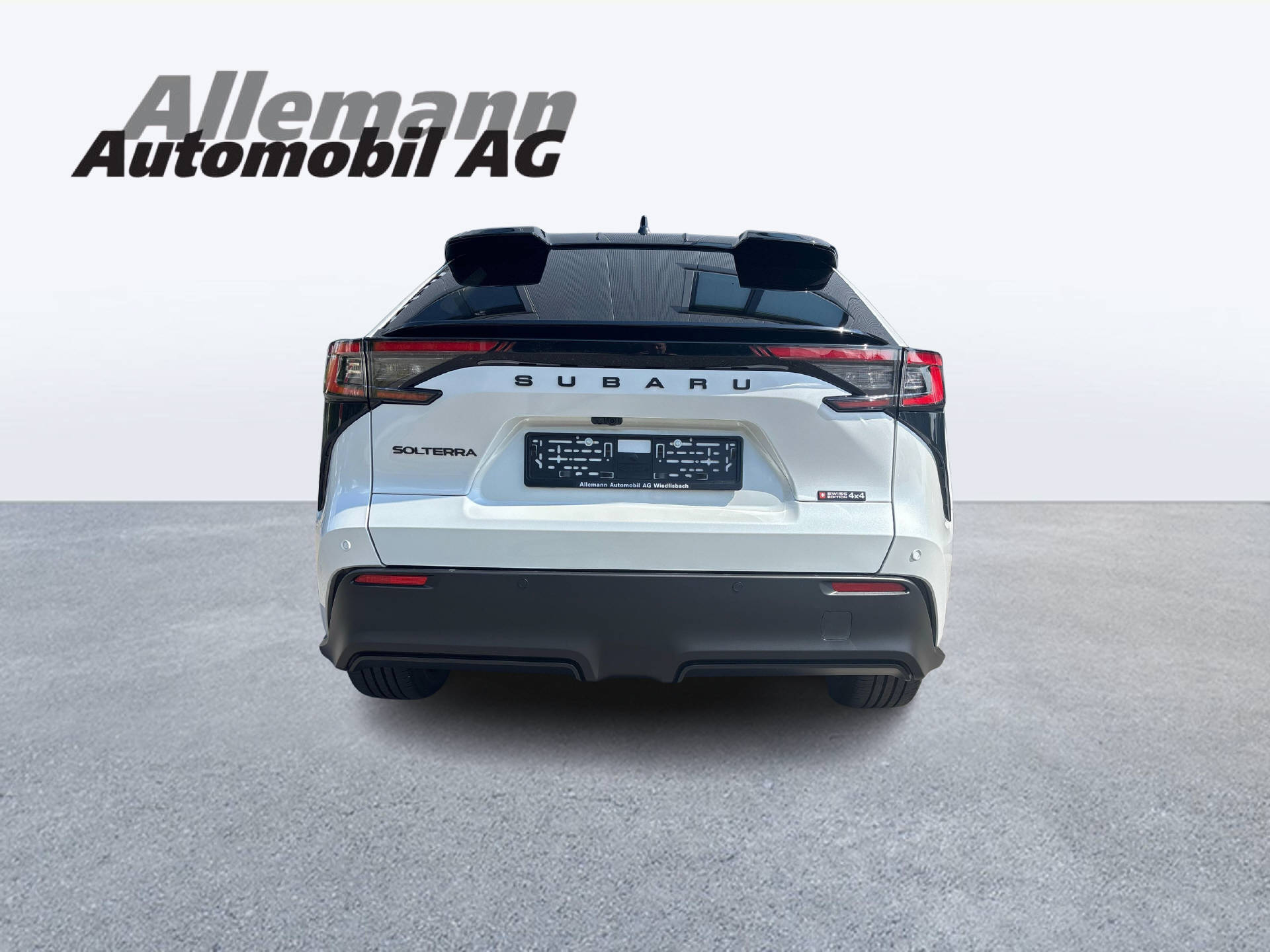 SUBARU Solterra eV Luxury AWD-image-4