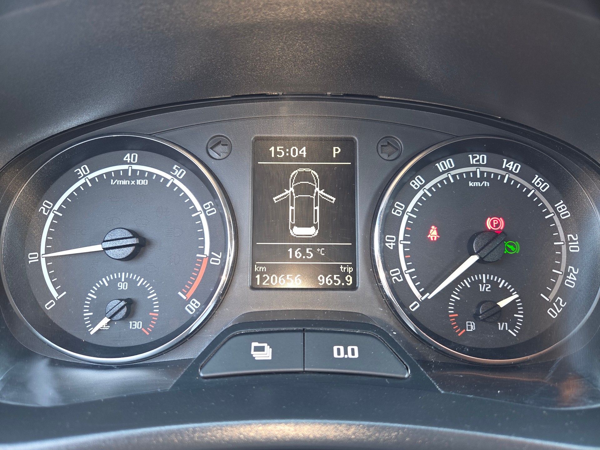 SKODA 1.4 TSI RS DSG-image-2