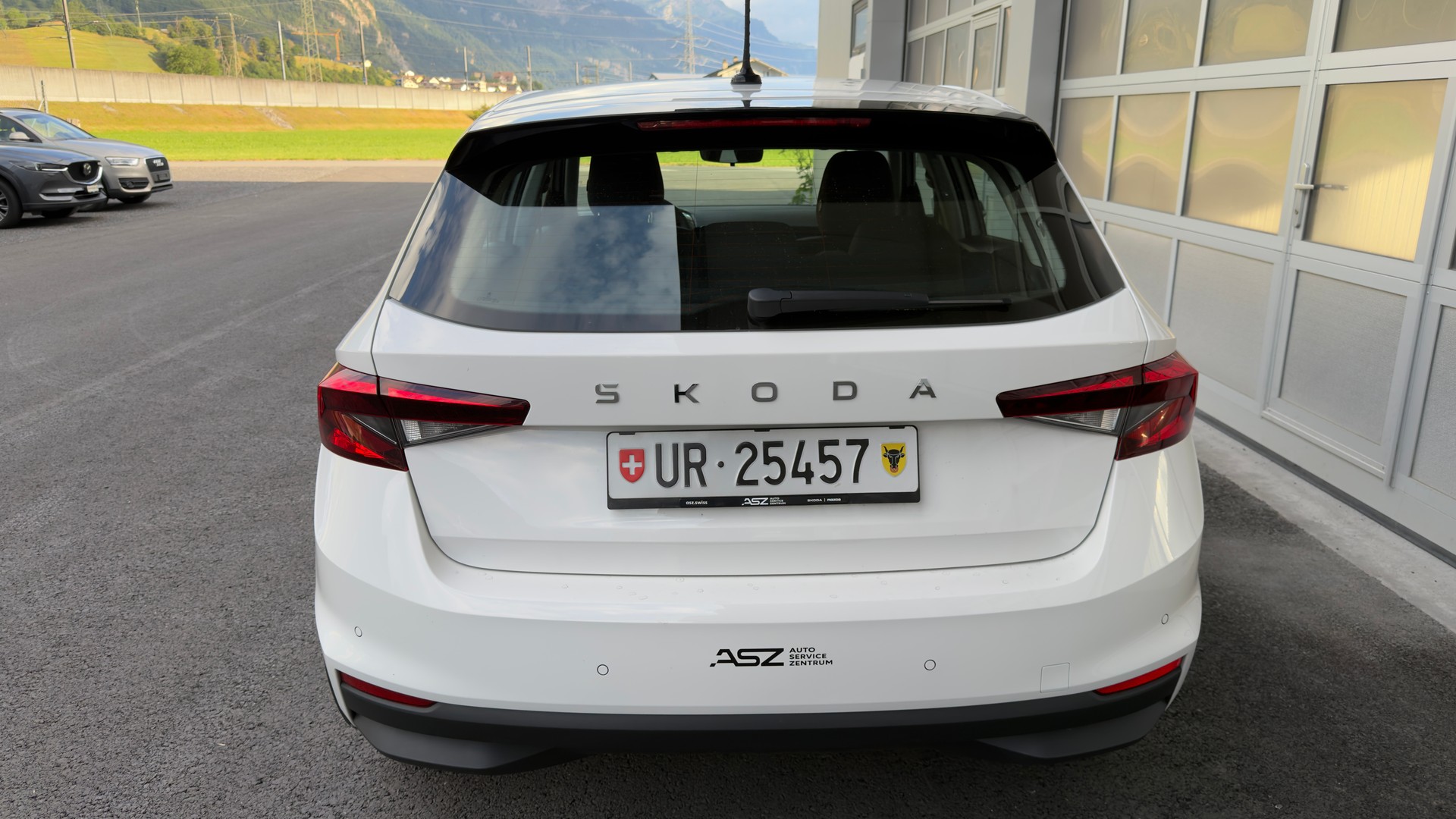 SKODA Fabia 1.0 MPI Essence-image-2