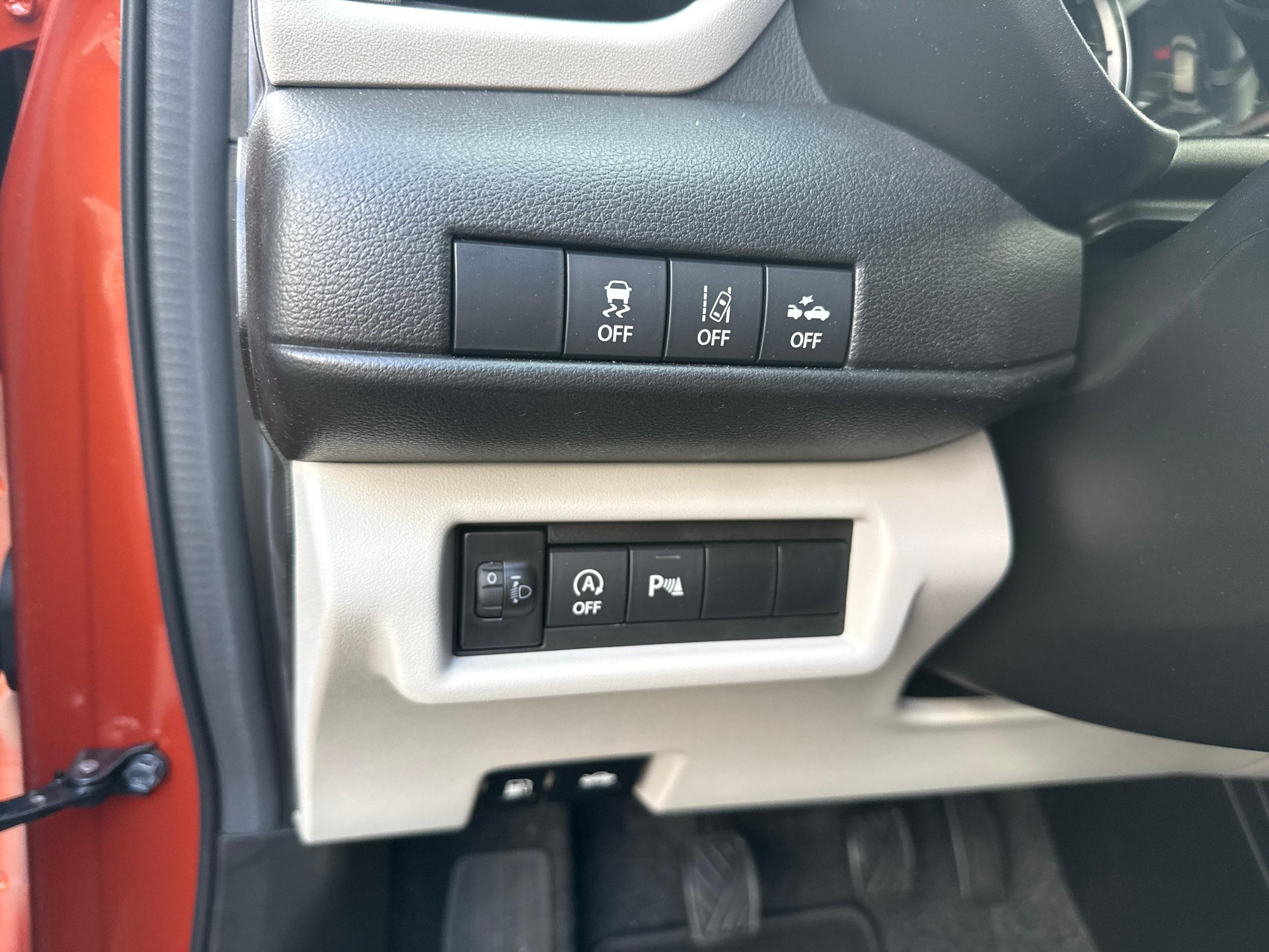 SUZUKI Swift 1.2 Tradizio Top Hybrid 4x4-image-13