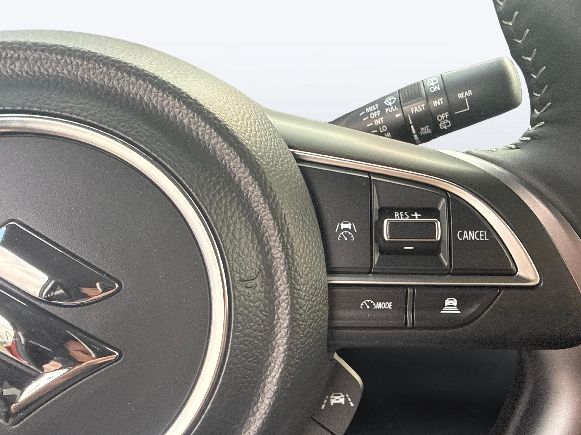 SUZUKI Swift 1.2 Tradizio Top Hybrid 4x4-image-14