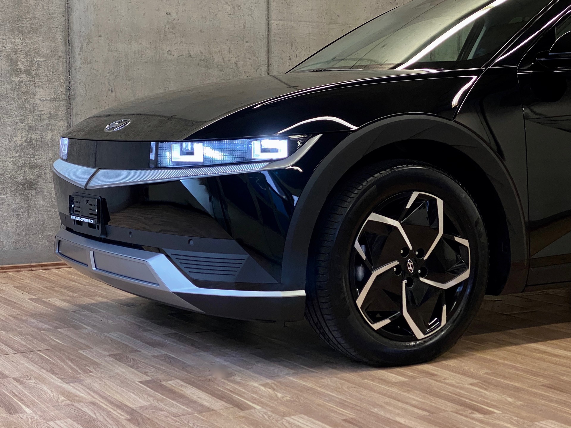 HYUNDAI Ioniq 5 77kWh*Swiss*Vertex*4WD*-image-22