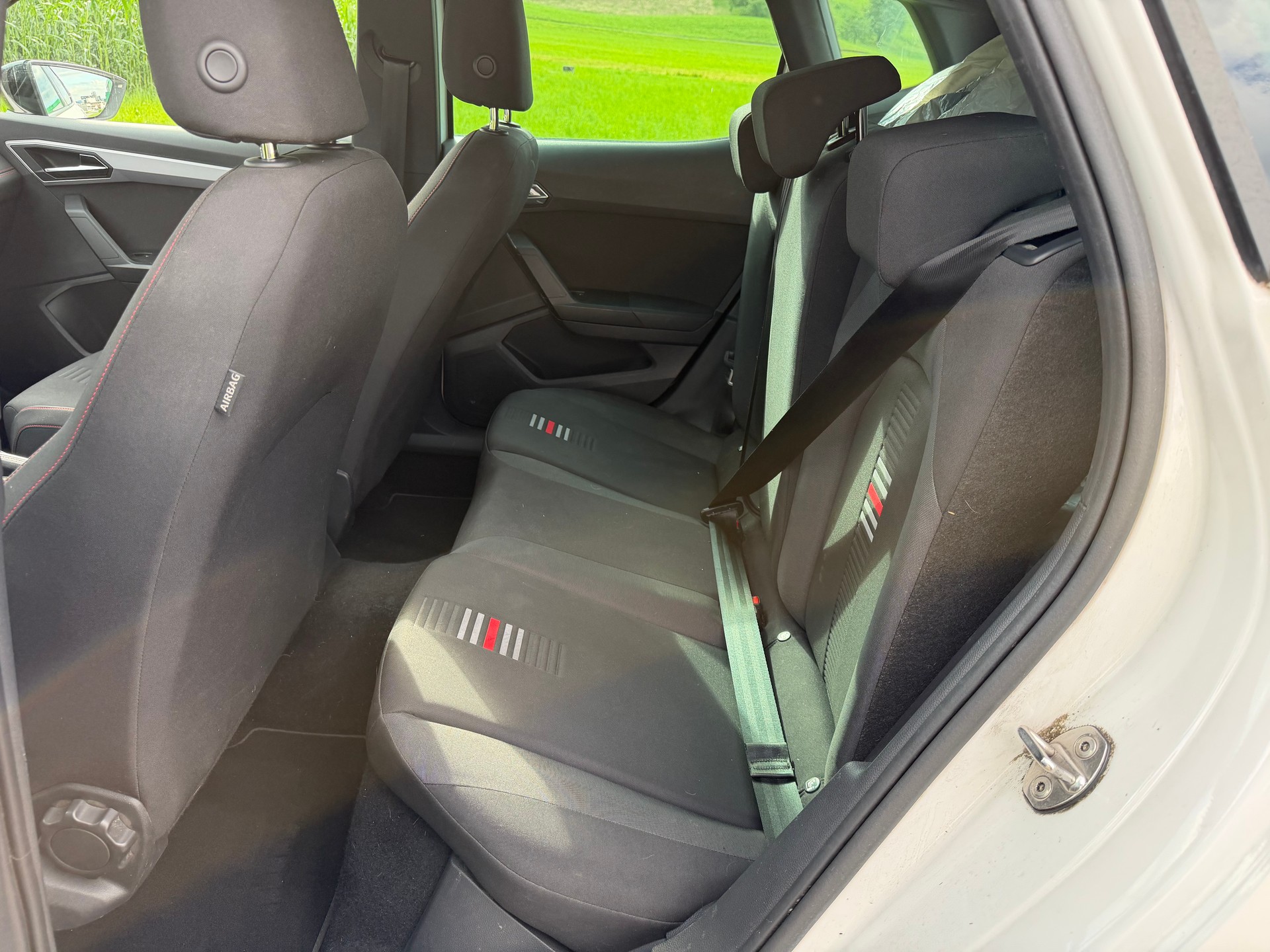 SEAT Arona 1.0 TGI CNG FR-image-10
