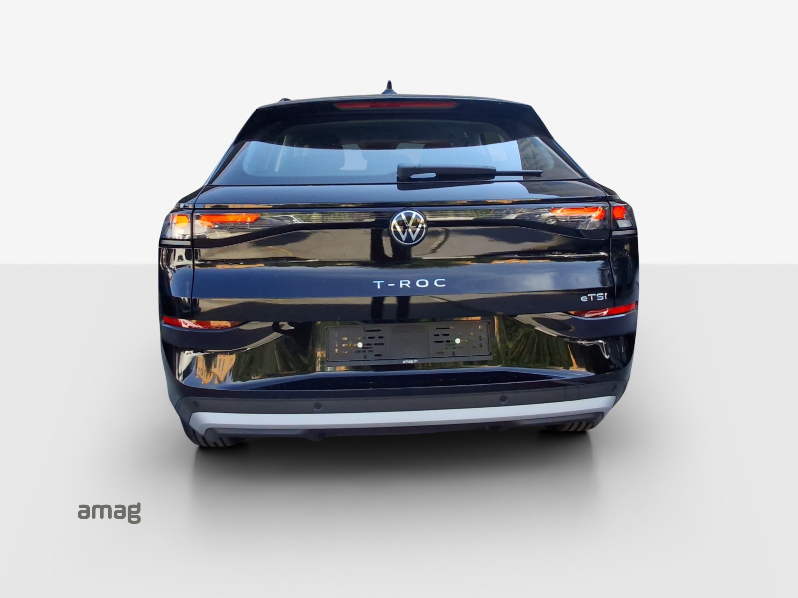 VW T-Roc 1.5 eTSI mHEV Trend DSG-showroom-element-3