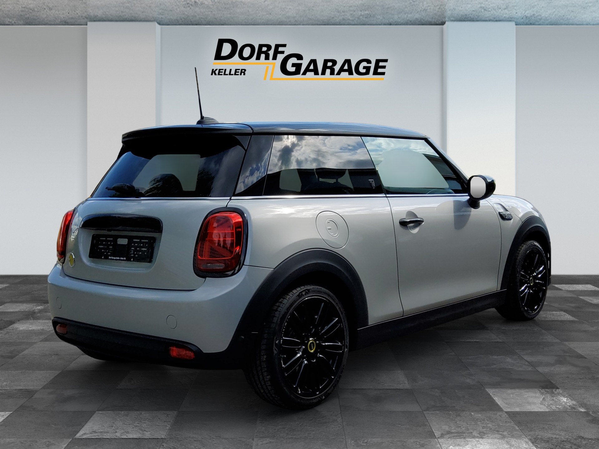 MINI Cooper SE-image-5