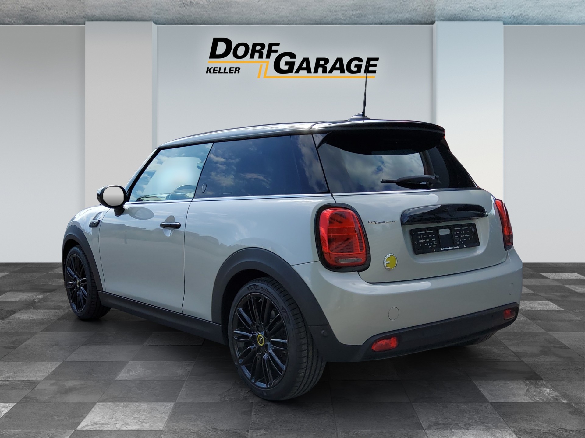 MINI Cooper SE-image-4