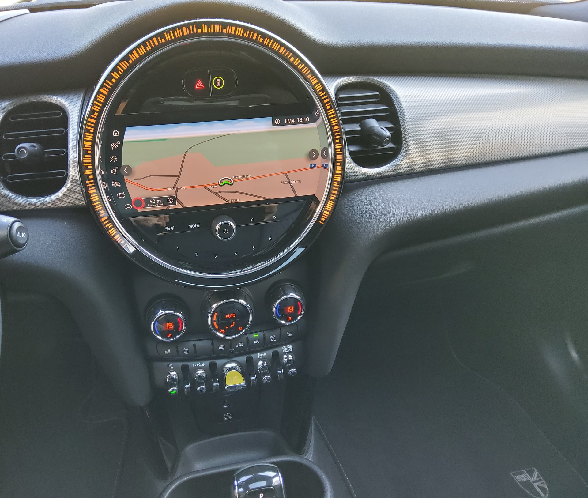 MINI Cooper SE-image-14