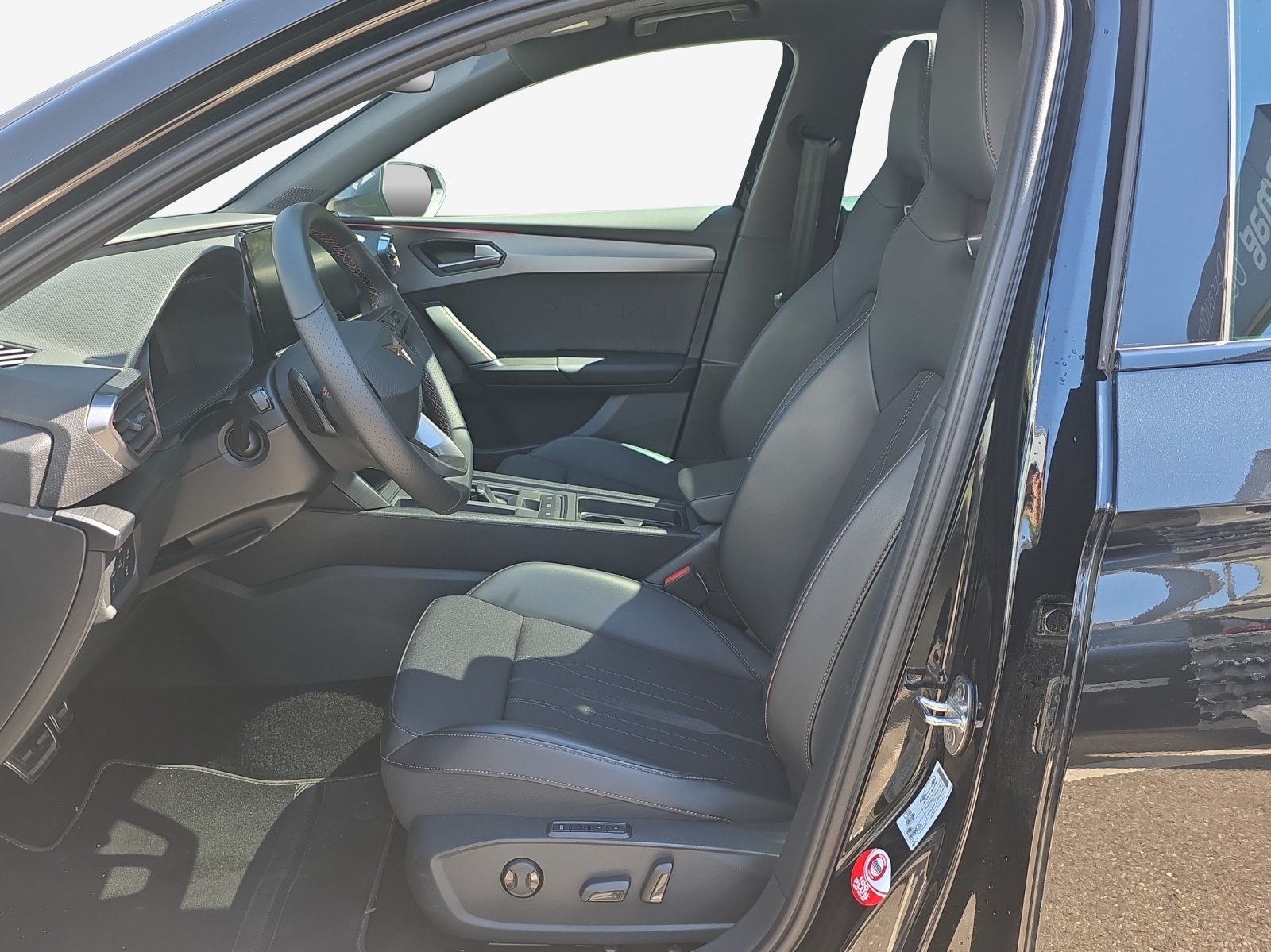 CUPRA LEON ST 2.0 TSI VZ DSG 4Drive-image-7