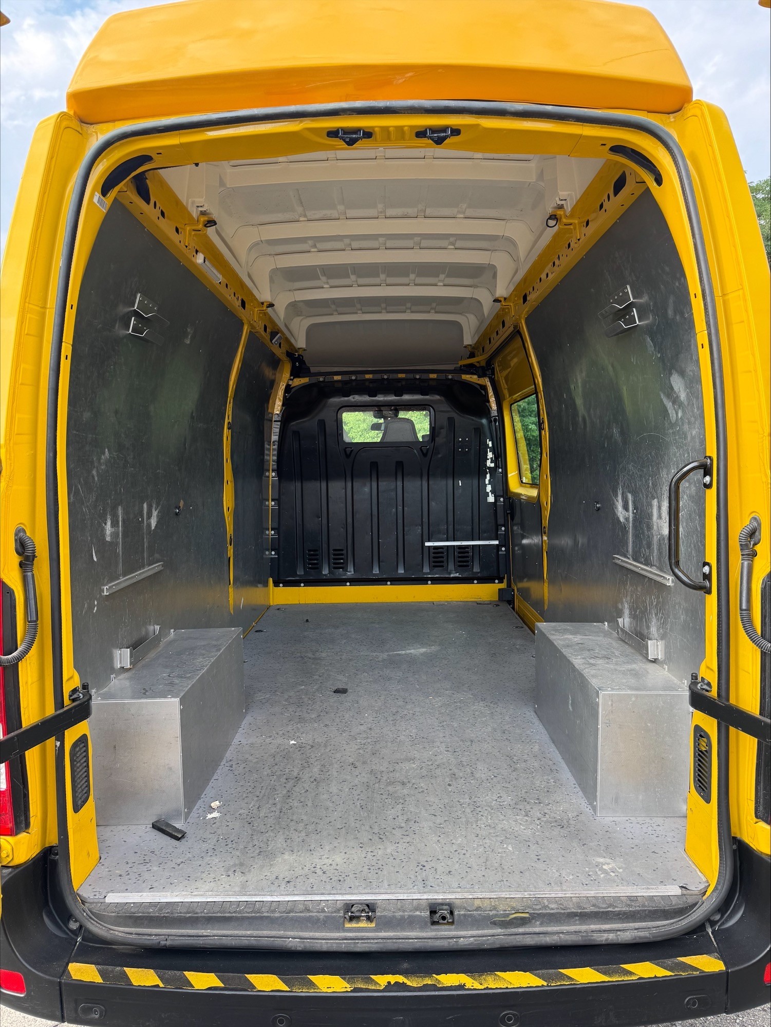 RENAULT Master T35 2.3 Blue dCi 135 L3H3-image-4