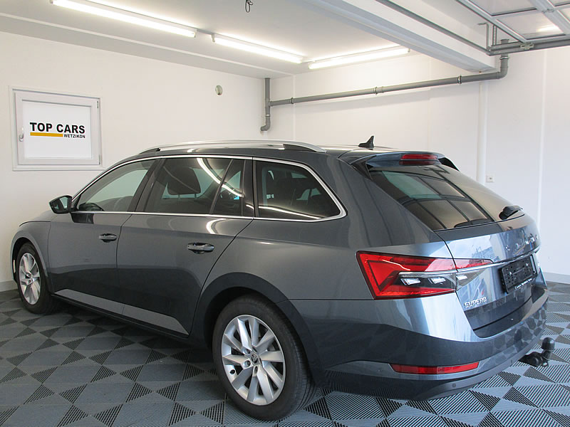 SKODA Superb Combi 2.0 TDi Style 4x4 DSG-image-1