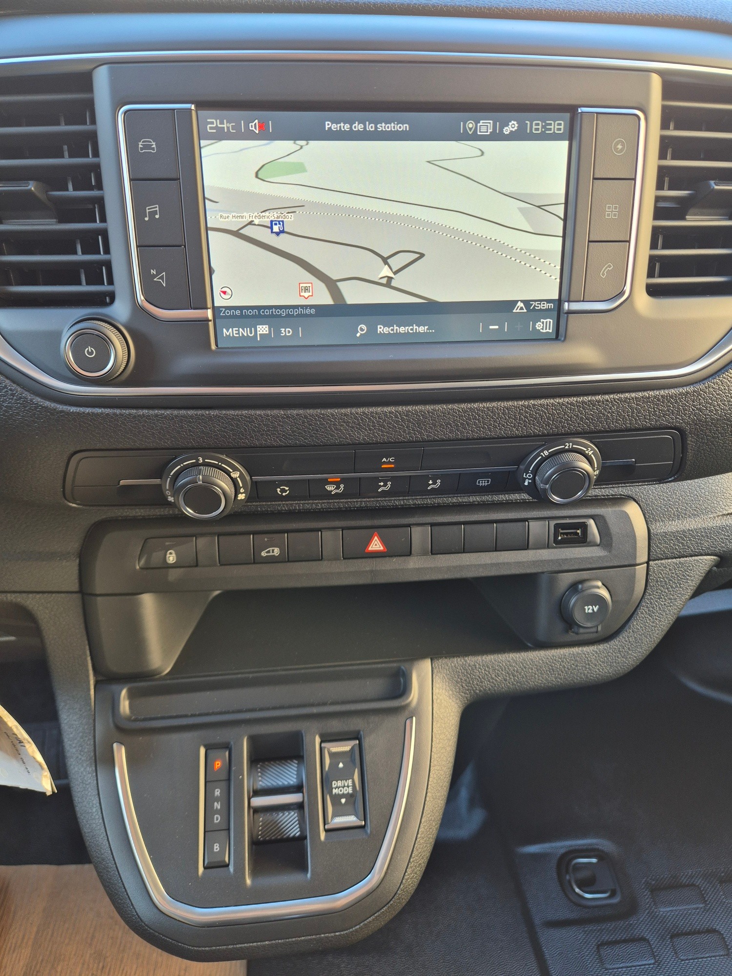 FIAT E-Scudo 50kWh L2 Base Swiss Edition PLUS-image-12