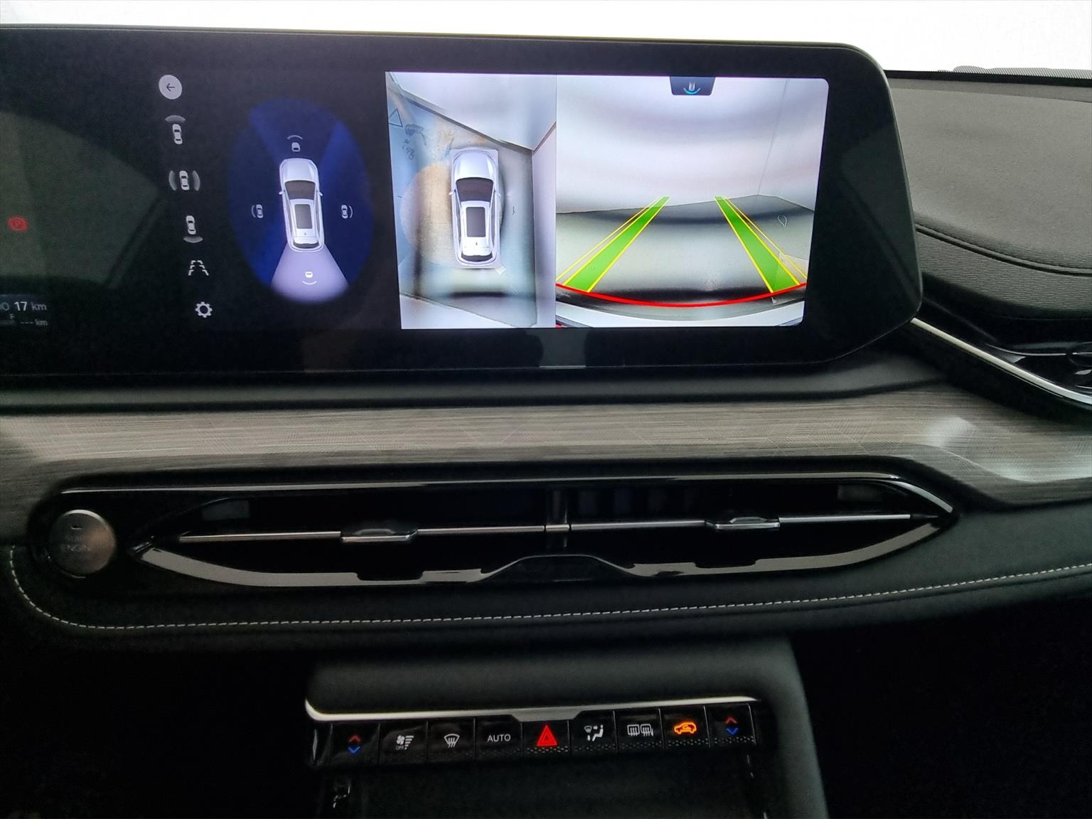 JAC JS6 PHEV-image-15
