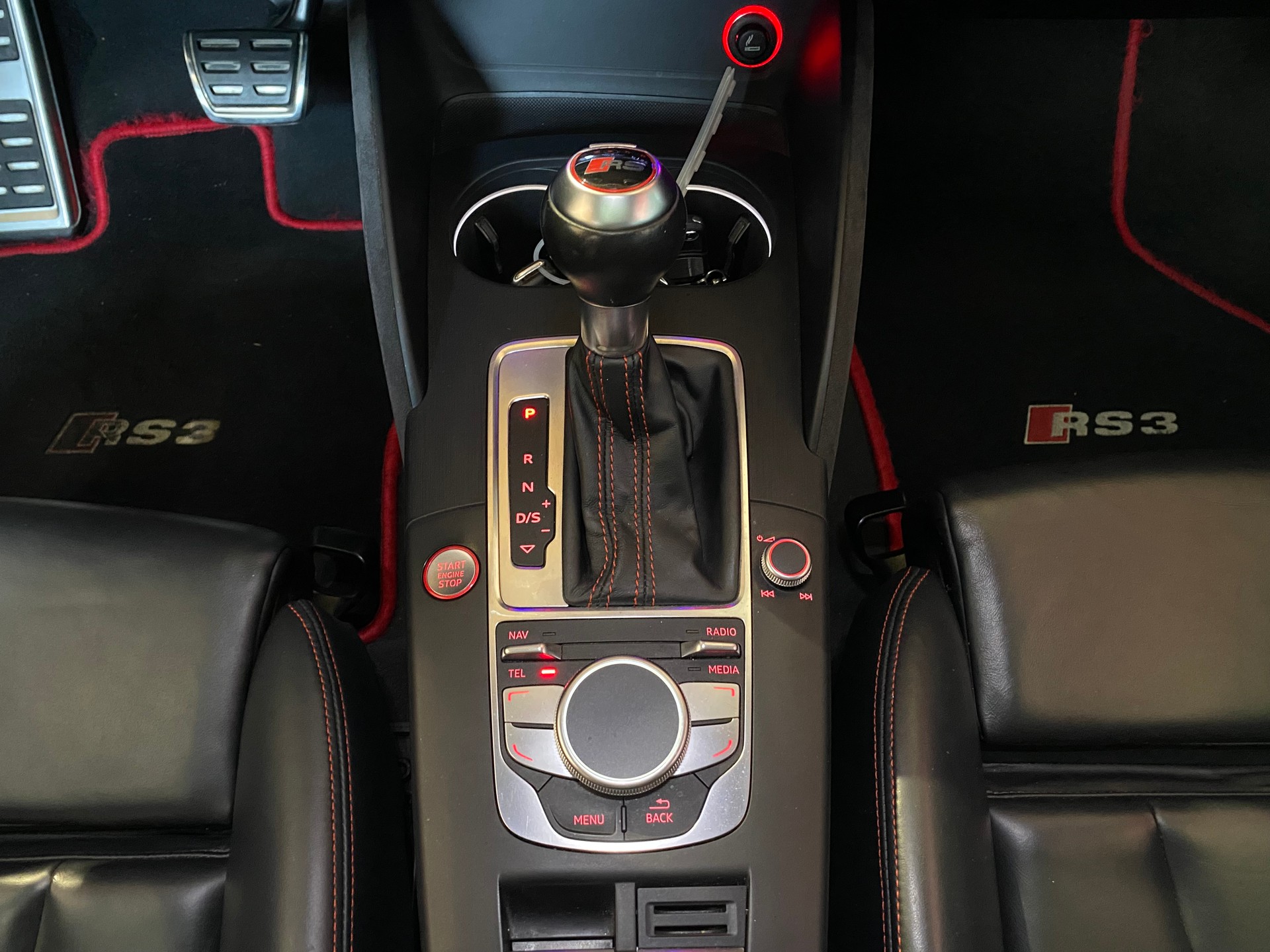 AUDI RS3 2.5 TSI quattro S-tronic-image-22