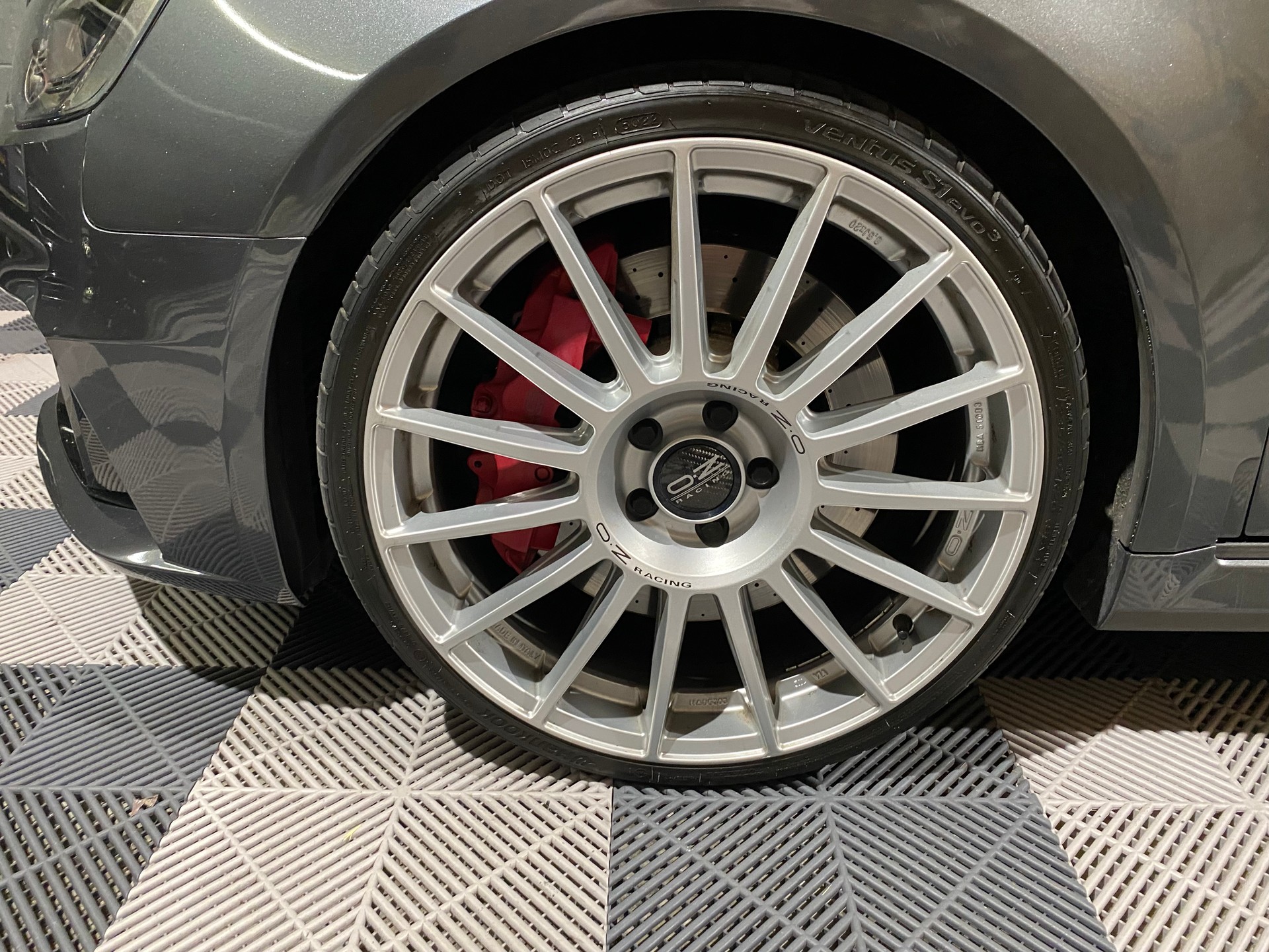 AUDI RS3 2.5 TSI quattro S-tronic-image-8