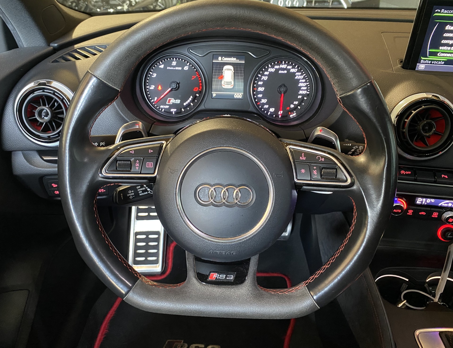 AUDI RS3 2.5 TSI quattro S-tronic-image-19