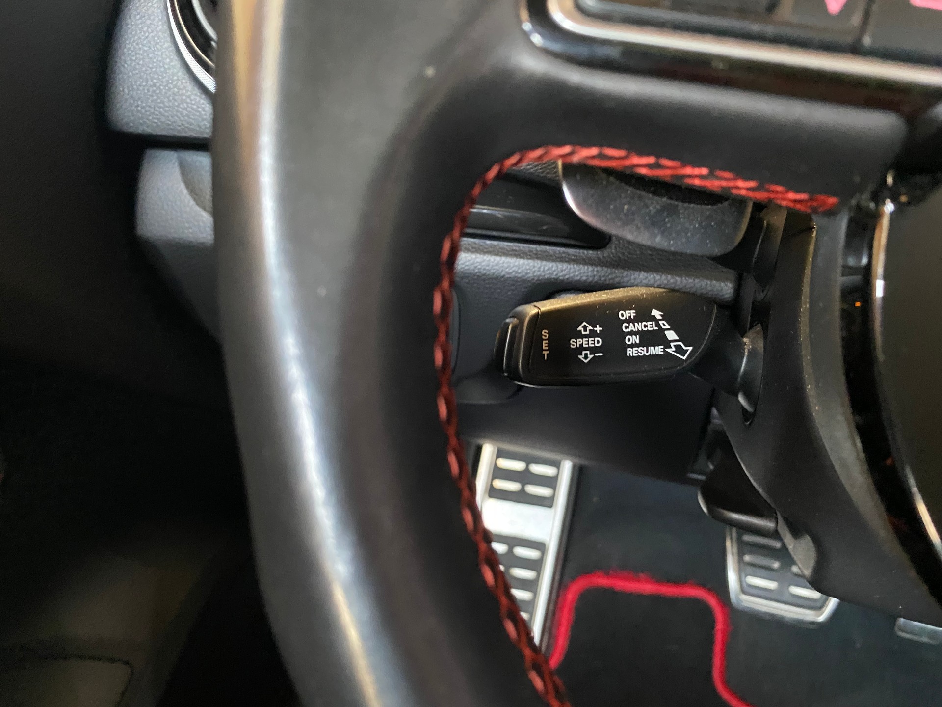 AUDI RS3 2.5 TSI quattro S-tronic-image-18