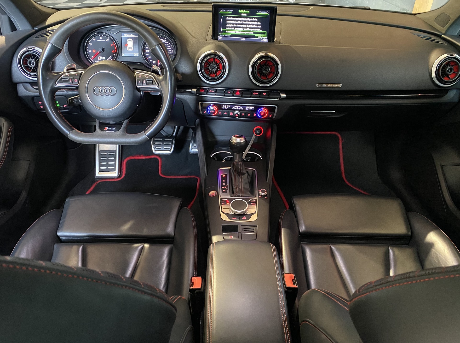 AUDI RS3 2.5 TSI quattro S-tronic-image-16
