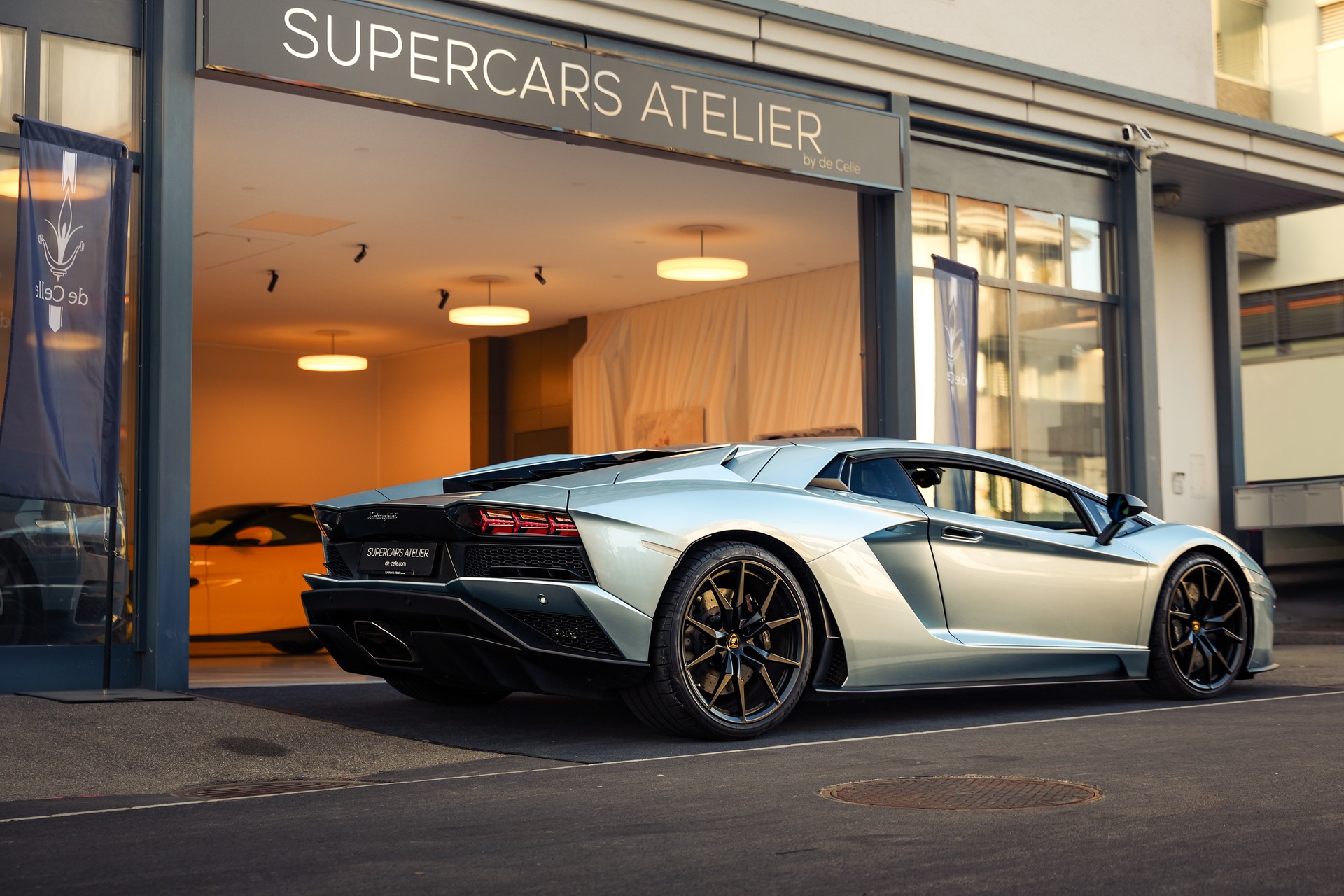 LAMBORGHINI Aventador S LP740-4 Coupé E-Gear-image-6