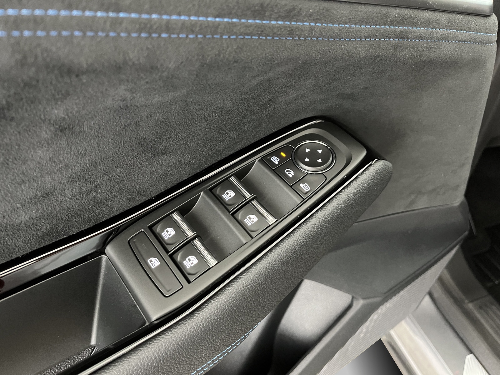 RENAULT Austral 1.2 E-Tech esprit Alpine-image-12