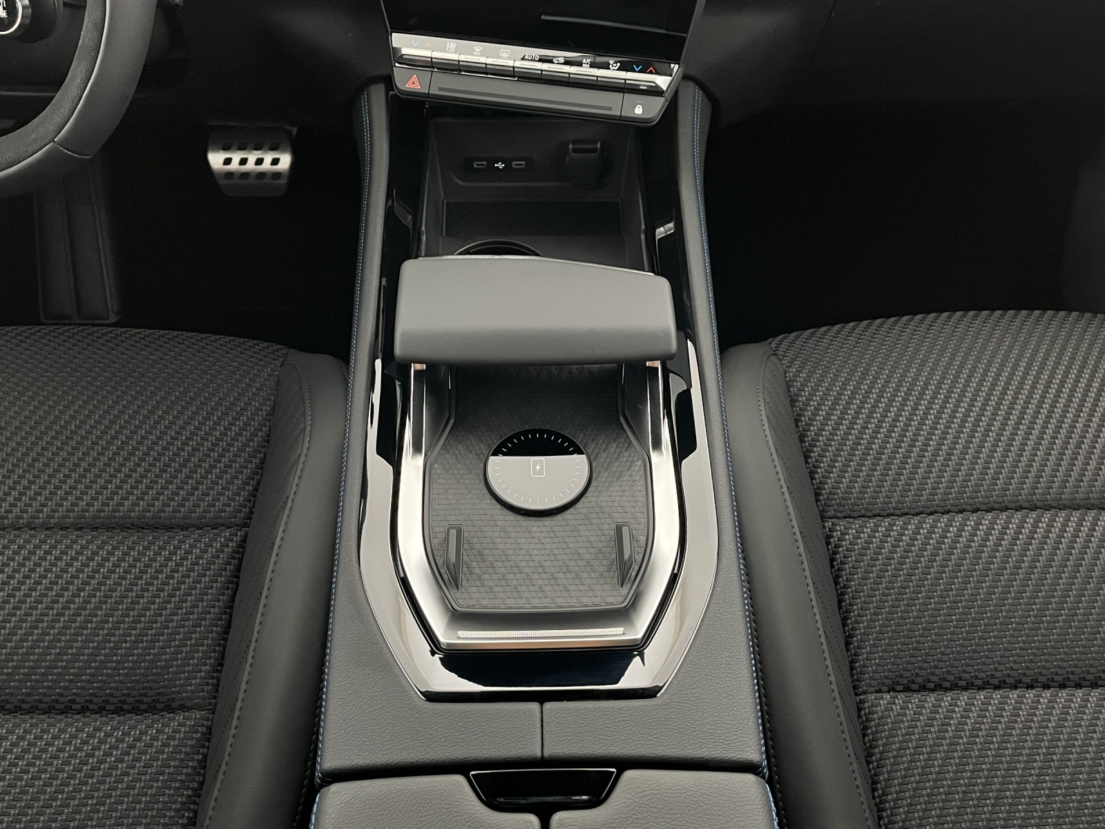 RENAULT Austral 1.2 E-Tech esprit Alpine-image-13
